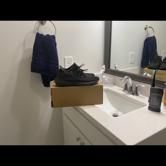 Yeezy boost 350 black reflective - Picture 3 of 7